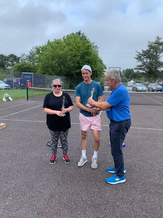 Mixed doubles photo